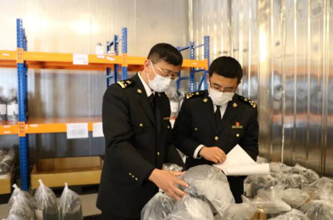 <a href='http://m.jhshkj.com' title='危險品運輸' >危險品運輸</a>